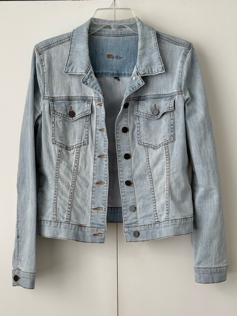 Kut from the Cloth Helena Light Denim Jean jacket size M